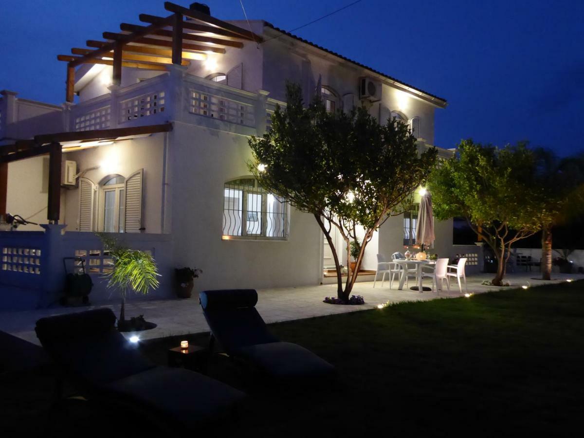 Villa Alexia Суда Экстерьер фото